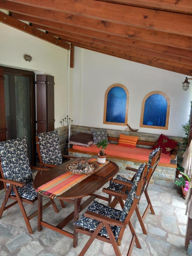 Poly'S Sea Side House Villa Koropi Exteriör bild